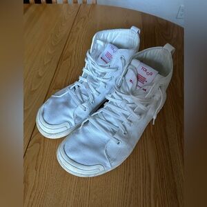 White High-Top Men's Shoes